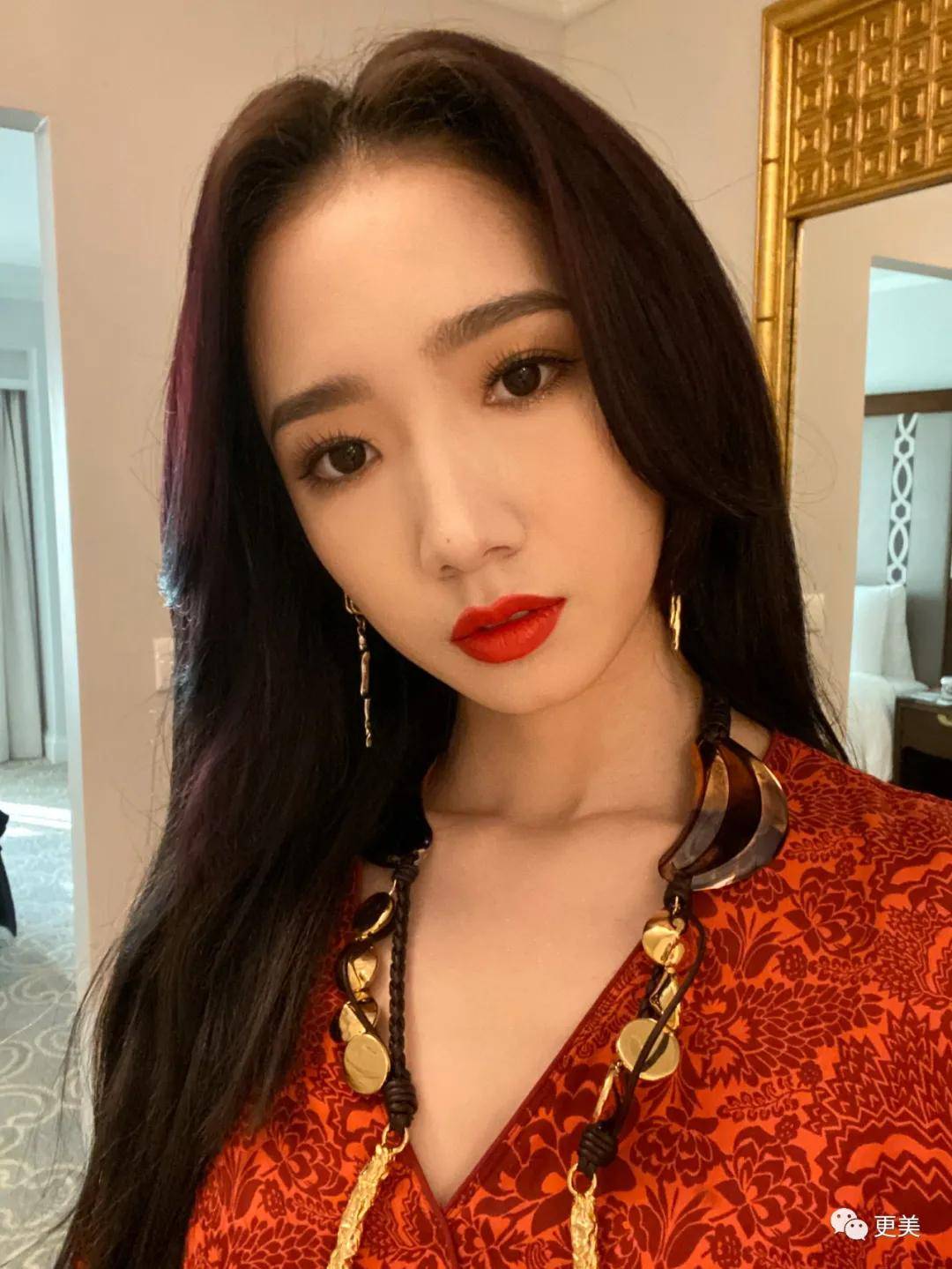 氛围|虞书欣又作出新高度，学晚晚艳压高圆圆，居然没输？