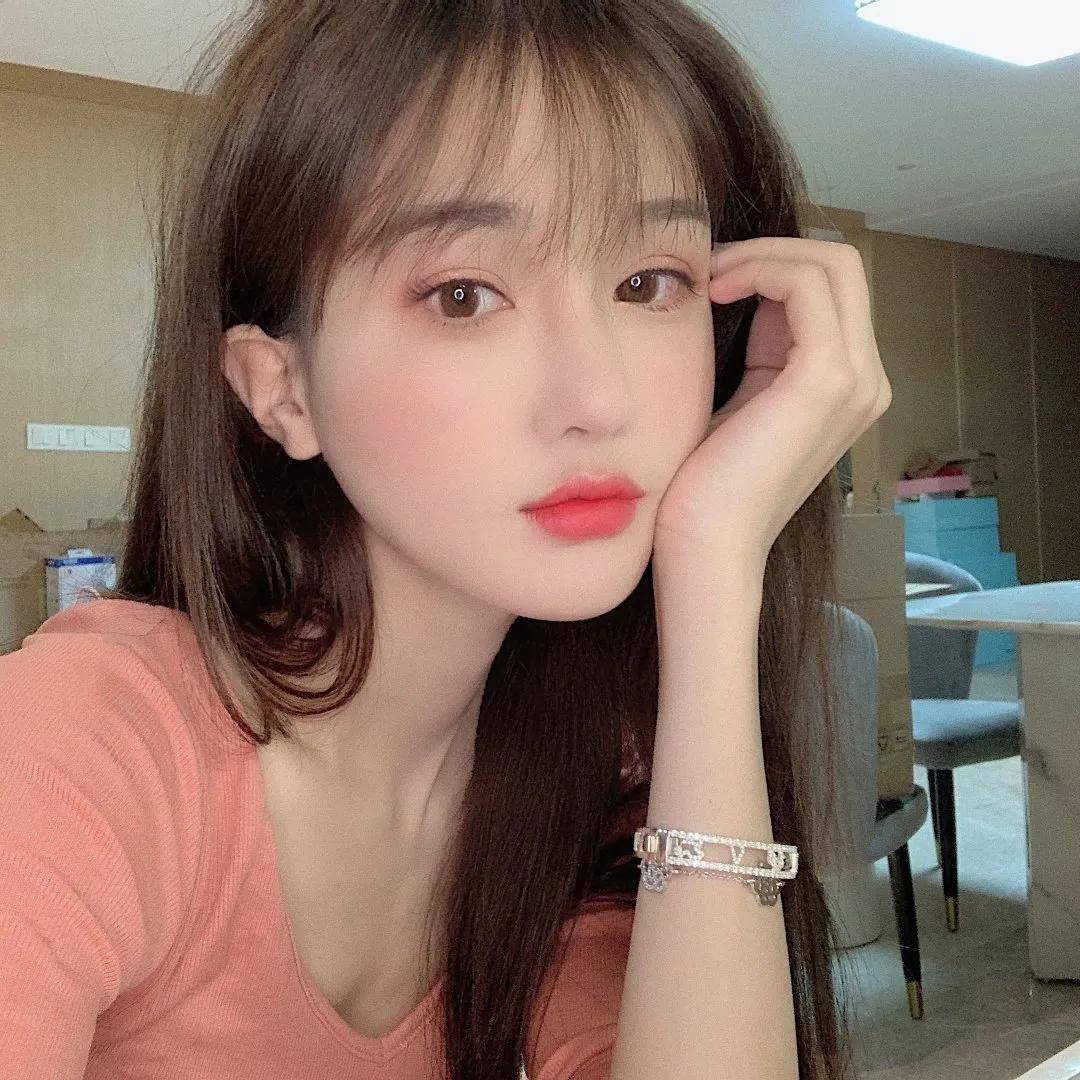 土豆|自己整成馒头脸,还教粉丝瞎整,她这不是第一次翻车了…