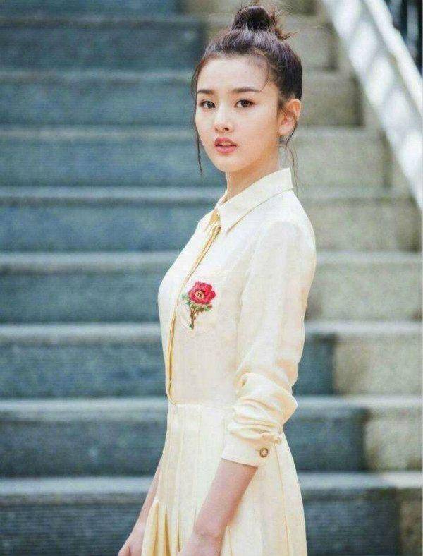 娱乐圈最美的5位95后女明星,关晓彤第二,第一位美若天仙
