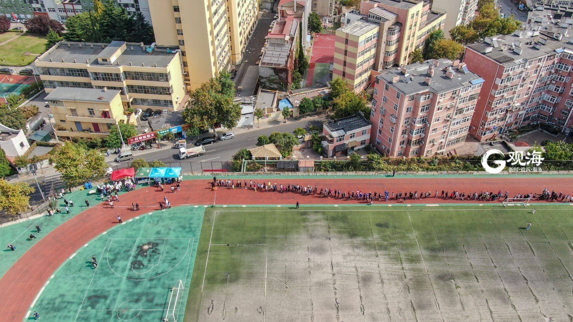青岛核酸检测人口_青岛核酸检测现场图片(2)