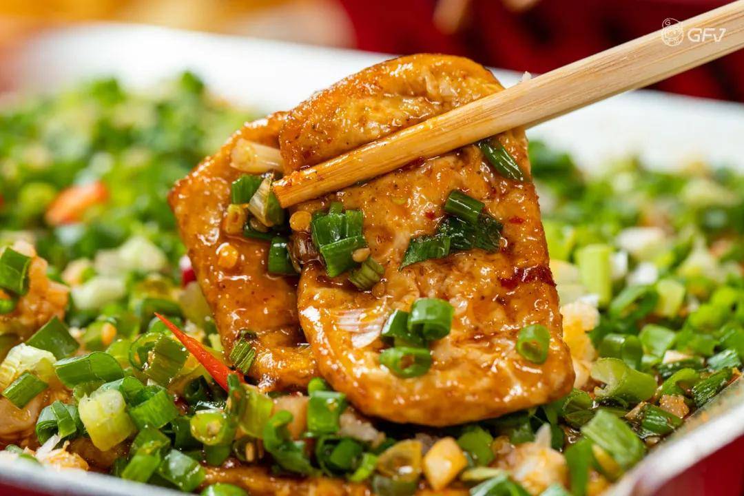 吕子乔|成都排队王!吕子乔的『卤味烧烤』终于来东莞了!