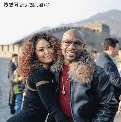 女友|都知道梅威瑟爱美女，拥有7位女友和平共处，相处的秘诀是什么？