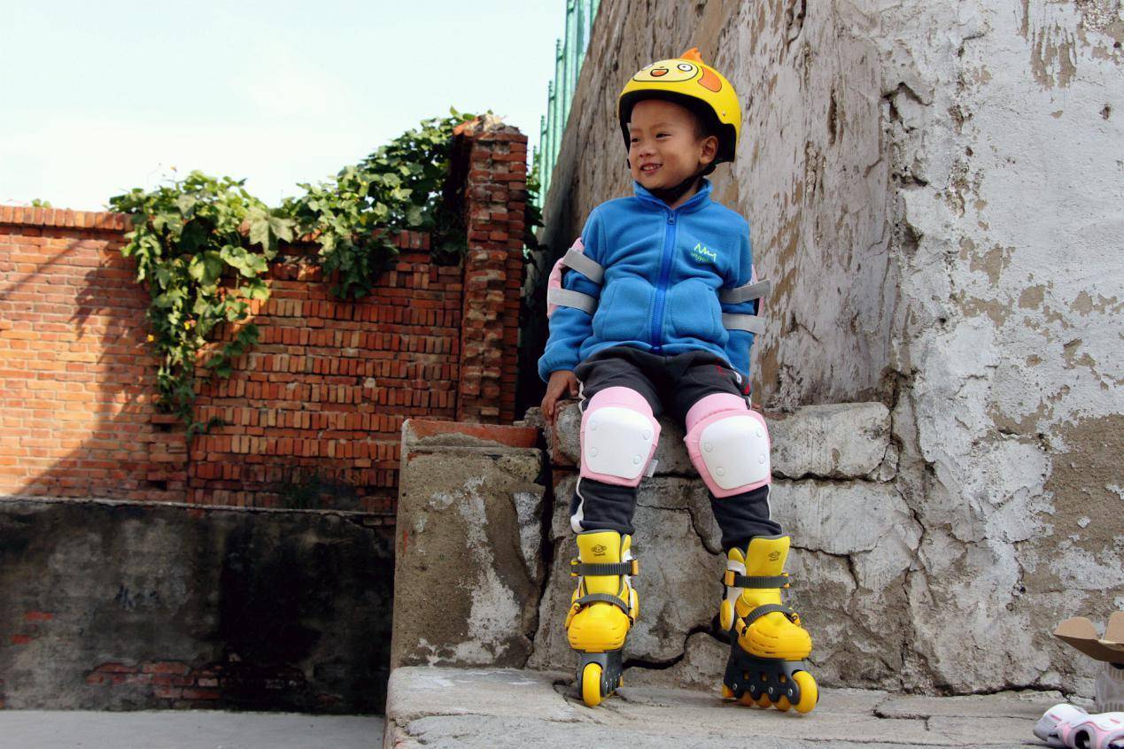 怪兽|激发运动潜能，陪伴美好童年：柒小佰小怪兽轮滑鞋评测