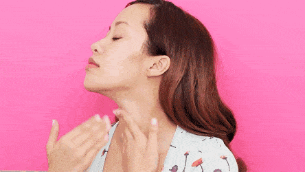 颈部|98年的赵露思都有颈纹了？你还不赶快做颈纹护理吗？！