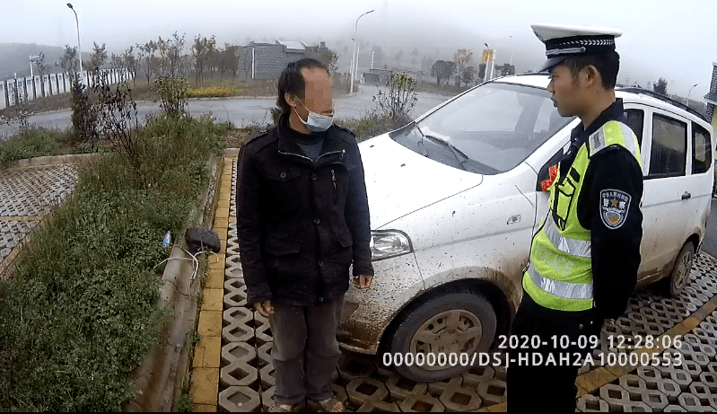 新手多久可以独自一人开车上高速 a31319f1d664446eb4981b663ab94a50.png