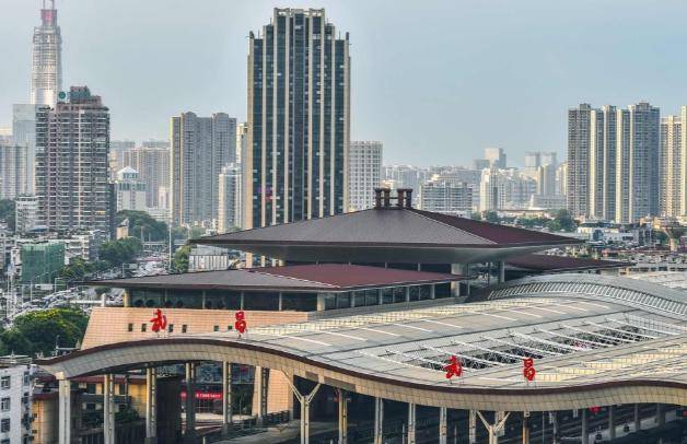 环江西GDP万亿的省会_江西gdp数据