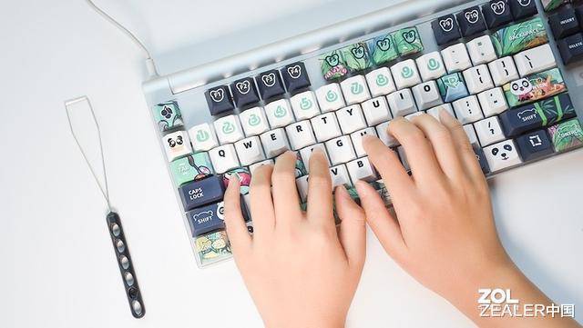 国风配色 扎实体验丨樱桃MX BOARD 8.0机械键盘