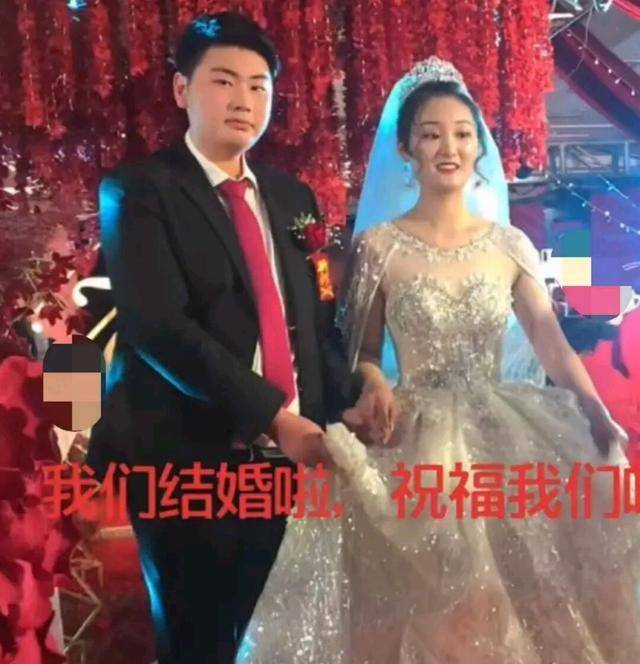 大衣哥儿媳妇陈亚男婚后开直播人气爆棚,这是欲要当网