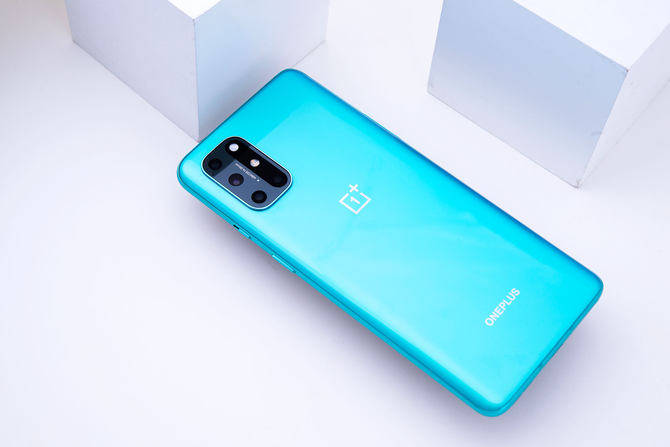 真香|一加 8T详细评测：3399元的真香屏幕超旗舰