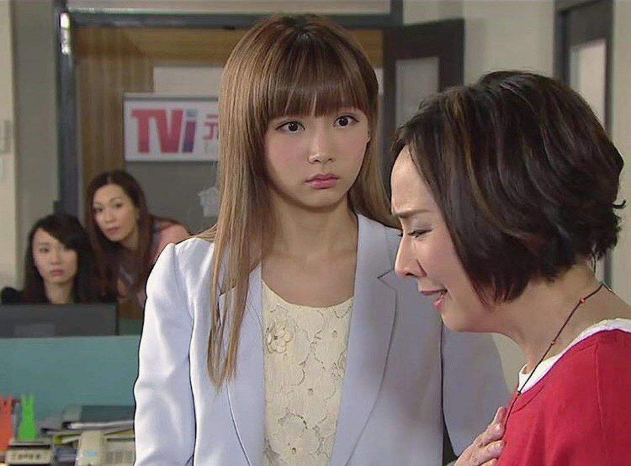 珠宝|一边发明星梦一边继承家业，31岁落选港姐简淑儿从头学做珠宝生意