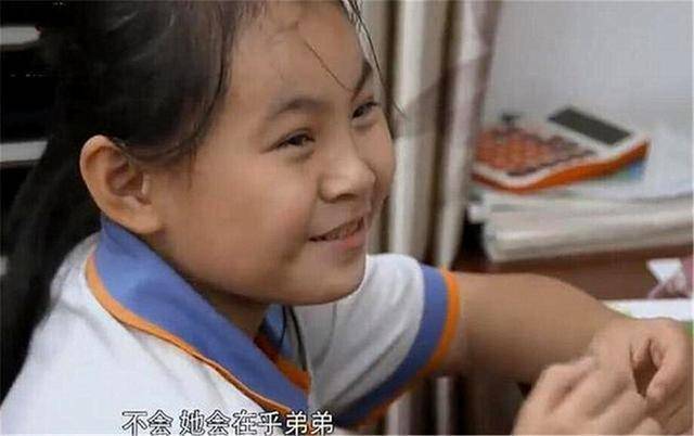家务|13岁女儿在家像保姆包揽家务，妈妈指责：她烦死了，洗碗不刷锅