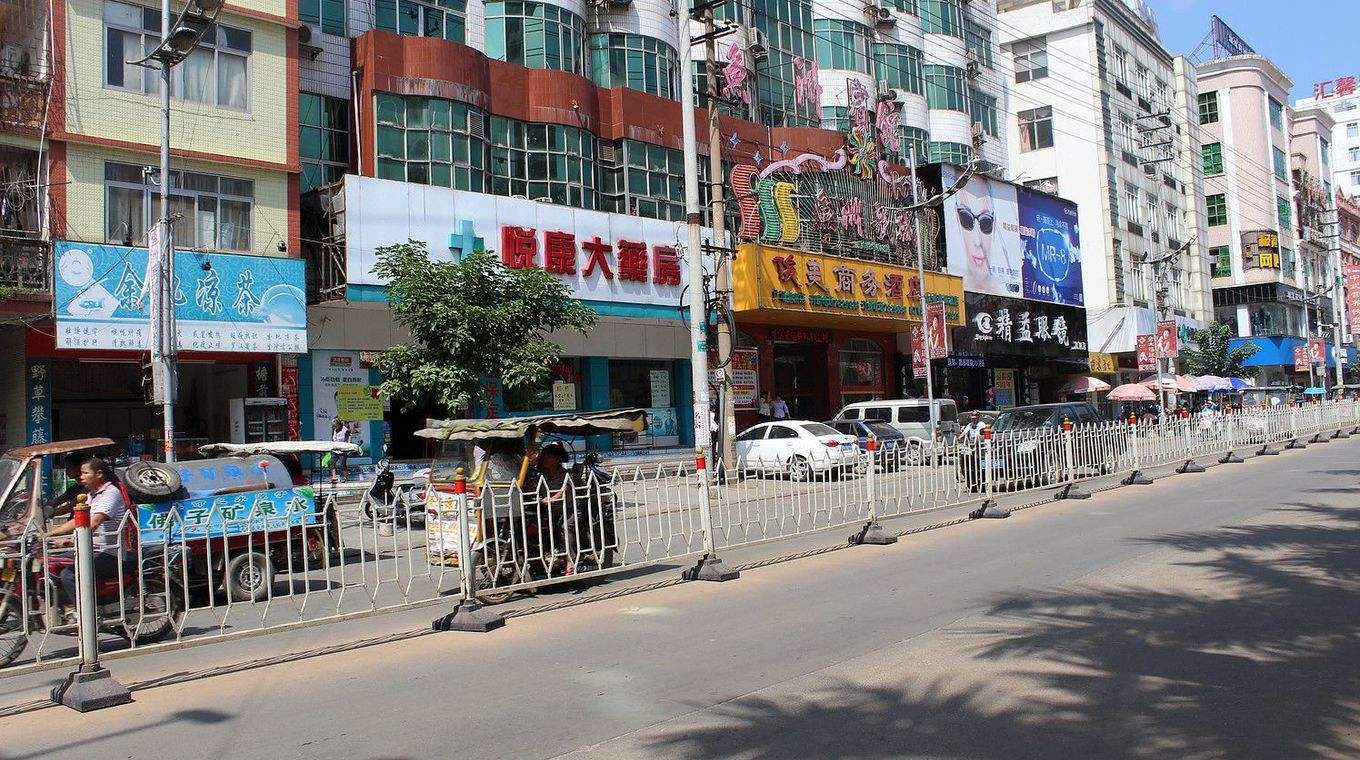 平南县人口有多少_平南县人民医院(3)