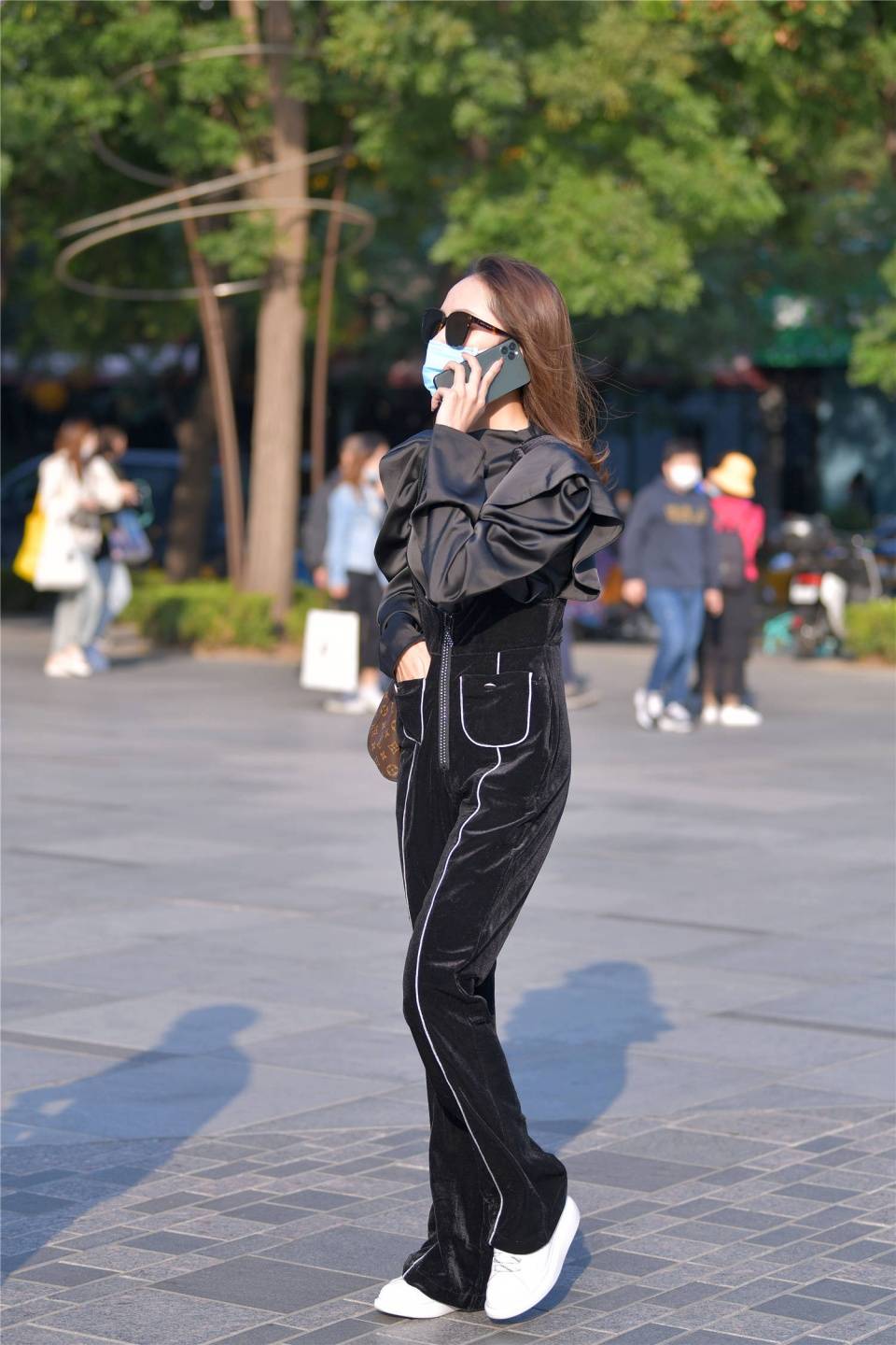 穿高跟鞋怎么搭配日常 24eeb693afb14354a5e01a3eed8feb68.jpeg