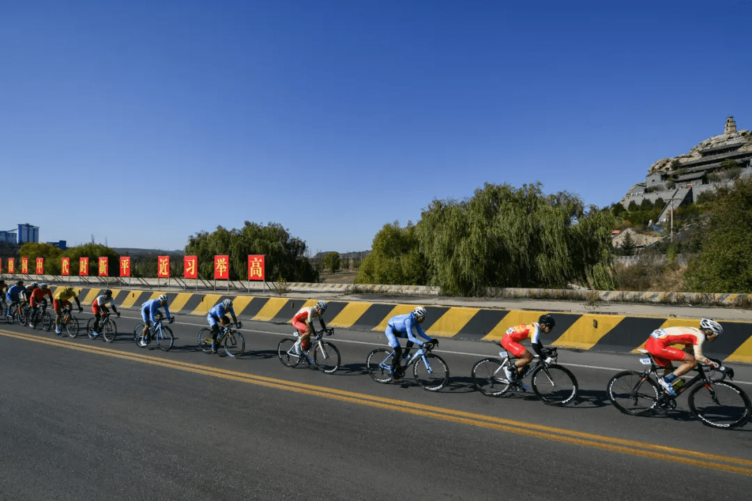 2020第二届环太原国际公路自行车赛——长城赛段开赛