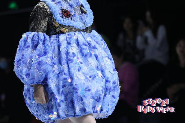 时尚|科技与时尚相融合——FUNNY DREAM高定礼服童装秀