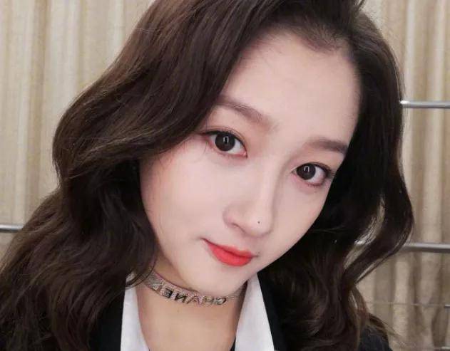 朴敏英|9年换5次头，do得毫无痕迹，双眼皮竟然还都是亲爸割的...