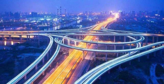 新二线城市经济总量排行_二线城市(2)