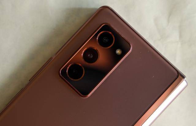 Fold|iPhone 12发布了，我们来谈谈三星Galaxy Z Fold 2半月的使用体验