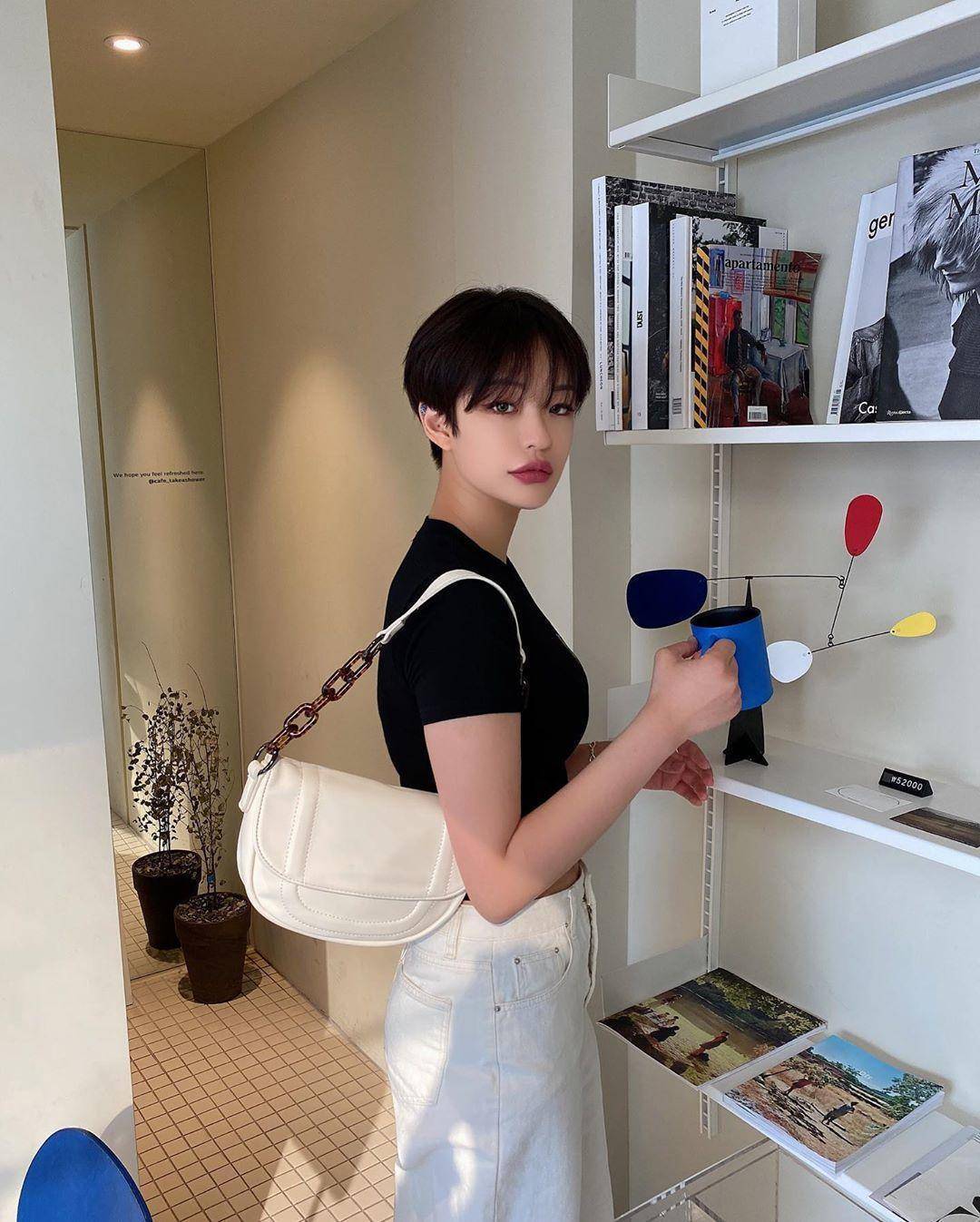 短发|舒淇、徐若瑄都剪短了！蓬松的【男孩风】短发，实在是太飒了