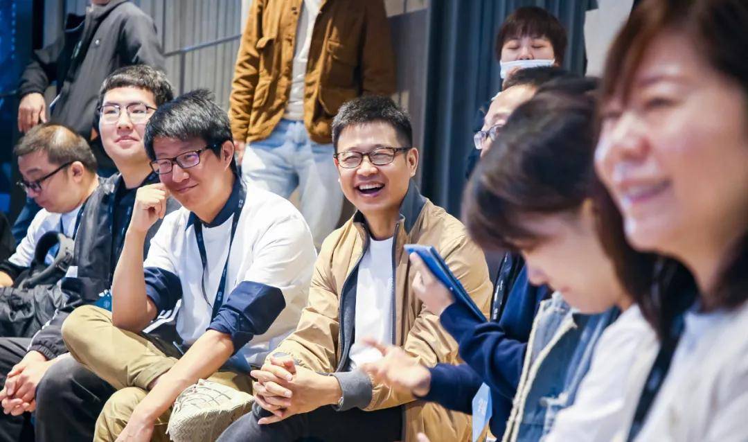 故事传记|马云最重要的一次“创业”，迎来五年“小考”