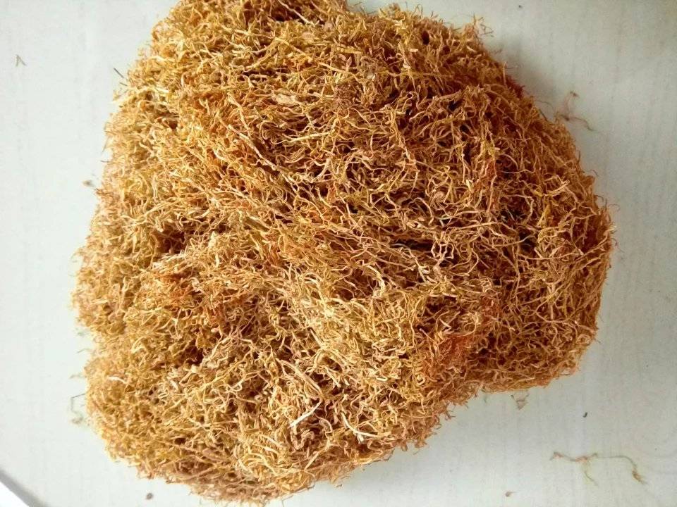 一般都比较多,大家可以根据自己的爱好和口感,将劲大的和劲小的烟丝