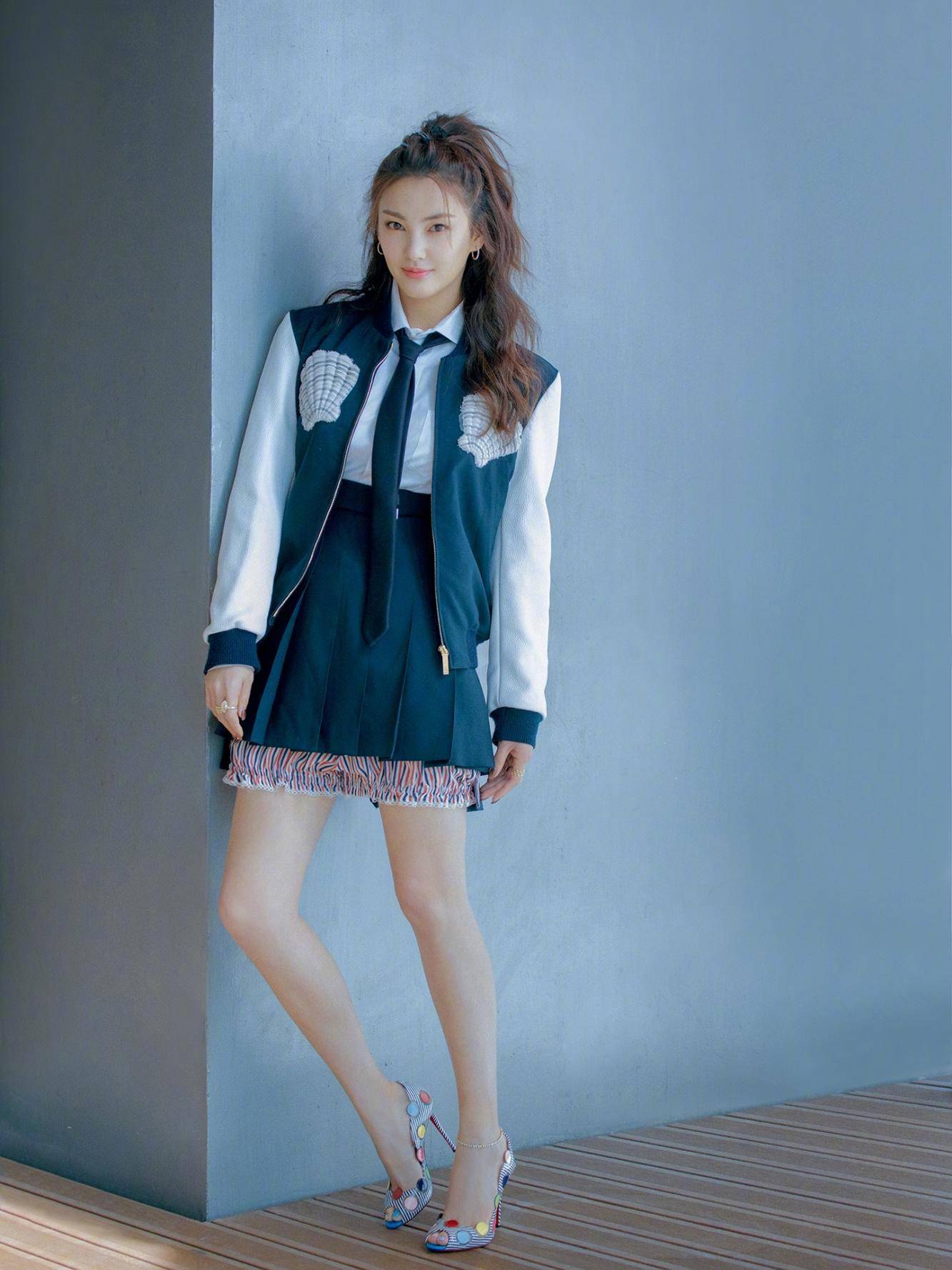 张玉琪|可盐可甜张雨绮，霸气起来却让人hold不住，珠宝首饰帮了大忙