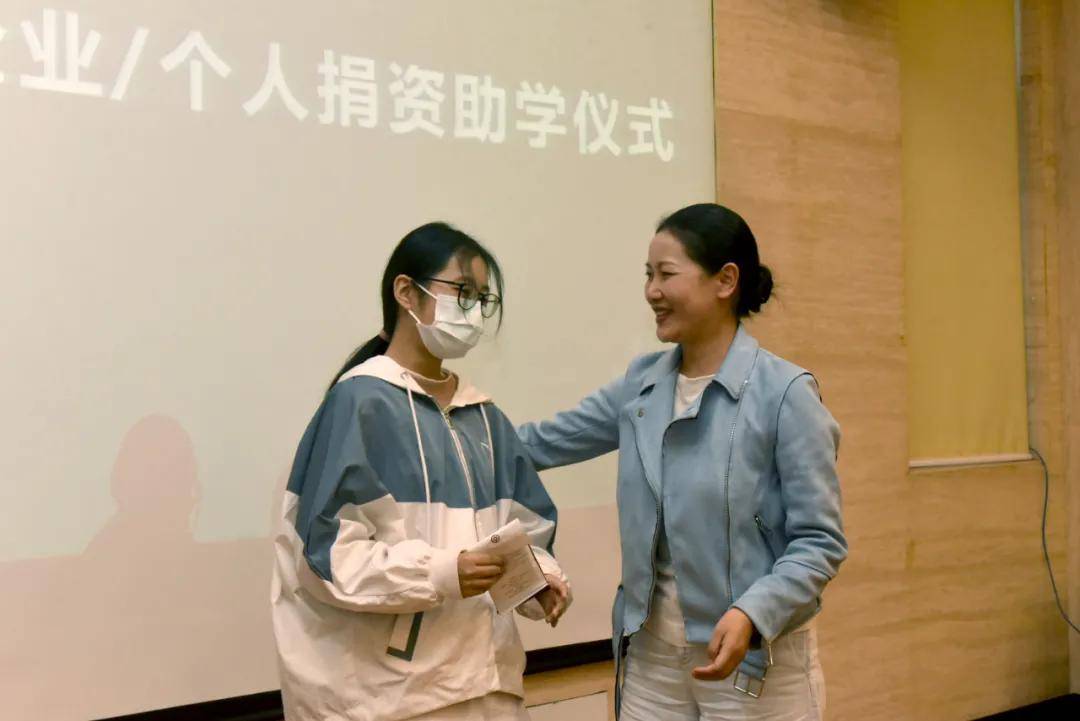 西京学院常务副校长苏明,招生办公室主任赵明旭,大学生发展与服务