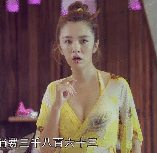 王晓晨这身材绝了, 当看到她的泳衣照, 诠释啥叫出水芙蓉
