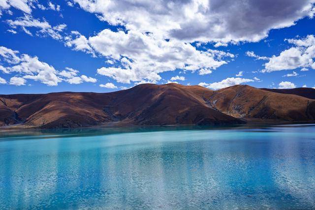 自驾西藏阿里，发现海拔4567米牧场和湖泊，宁静美丽，门票0元_桑桑