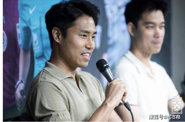 韩国媒体看笑话：中国足球无理取闹，VAR控制了韩国裁判_比赛