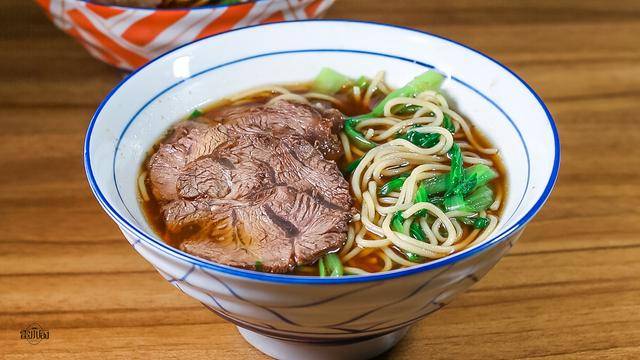 小孩能不能吃牛肉面 c43c41dc0d184d5185eaf574be57d677.jpeg