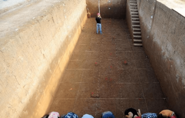 坟墓猜一成语_一图一成语猜答案大全(2)