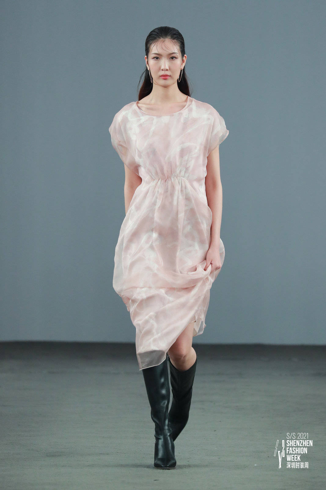 碰撞|ANY/ALL2021春夏系列：文字与时尚碰撞的东方感大秀