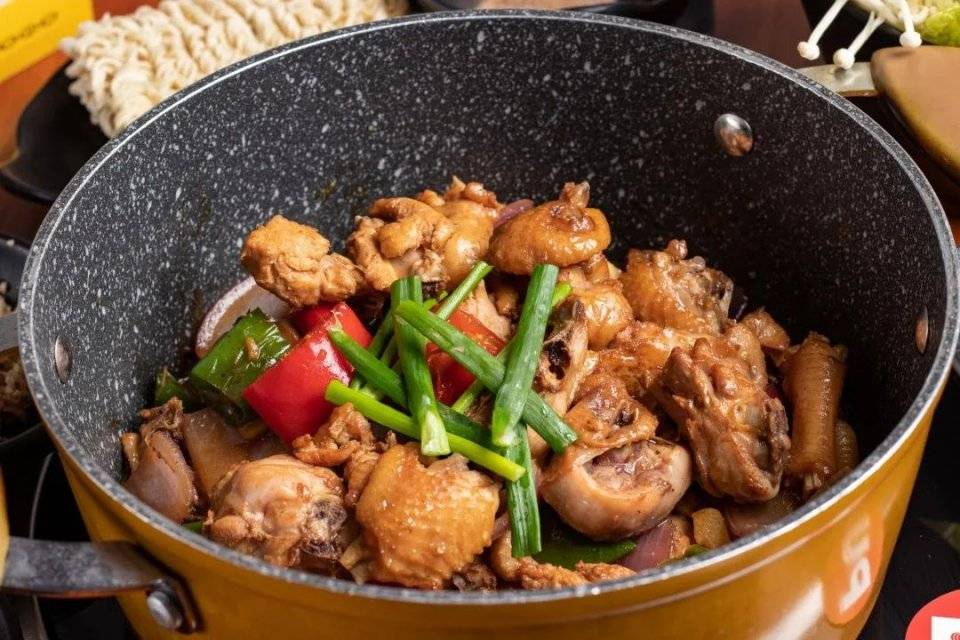 烧什么菜需要用啤酒烧出来好吃 0832692e3f8a4fff8936936a9a03cbfb.jpeg