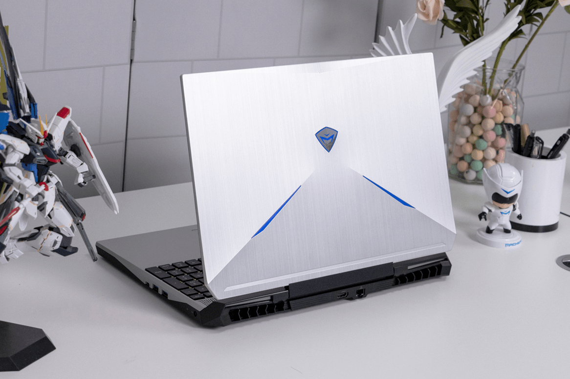 配置最好的电竞笔记本电脑 2008cde9a74a4f4da54d08973bf24eb4.png