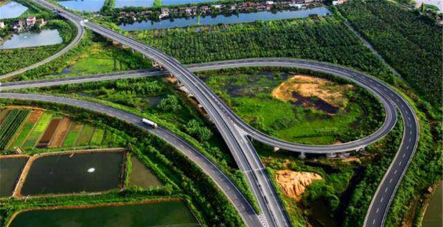 广东人均gdp地级市_广东地级市压岁钱地图(2)