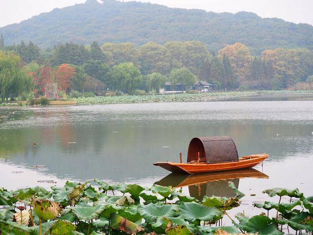 太湖人尽皆知，但你知道太湖第一名胜吗？秋色湖光，人少景美_无锡