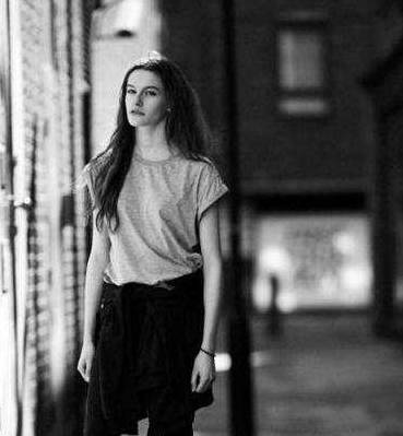 指南|灰色搭配指南出炉，注意这些地方，夏天穿它也能照样美