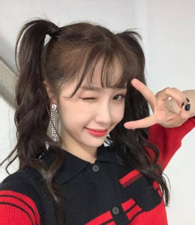 唐嫣|宋茜cos小丑女又被嘲，杨幂唐嫣也曾因此翻车，双马尾太难驾驭