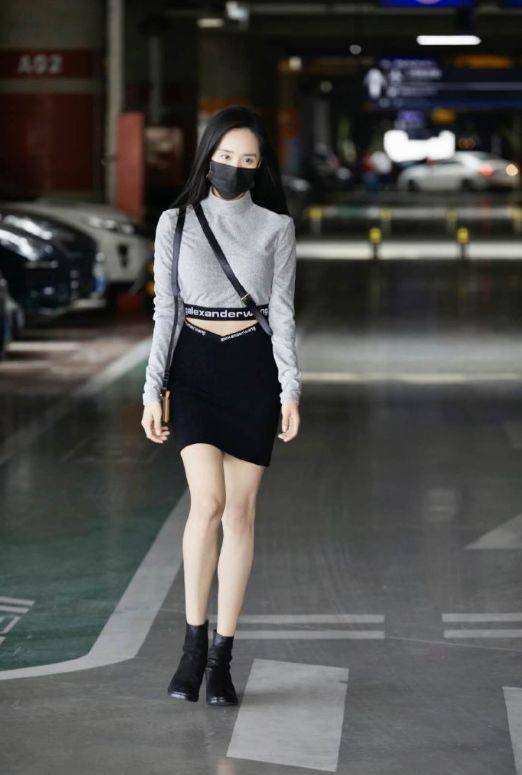 王智亮片裙照被疯传毫无赘肉的身材这是真实存在的吗
