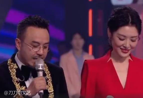 芒果晚会太魔幻:汪涵周涛主持抢话翻车