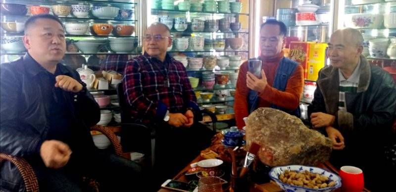 山城重庆  老味道  盖碗茶  爱心茶  重庆“茶客”  重拾快乐时光|山城重庆的老味道：盖碗茶成了爱心茶 重庆“茶客”重拾快乐时光