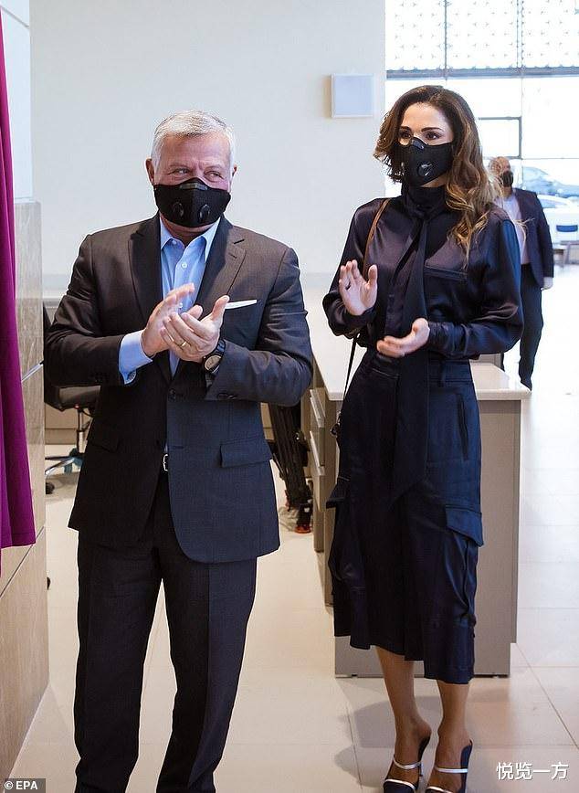 约旦王后拉尼娅视频办公多款衬衫装时尚靓丽搭配长裙的模范