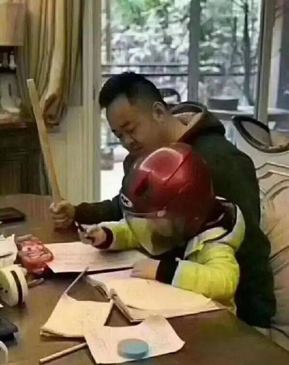 进了家长群，人生就不是自己的