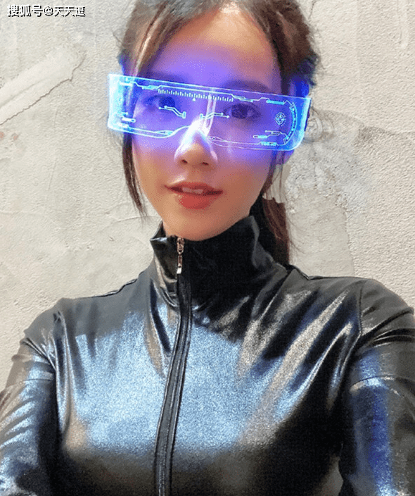 原创
搞笑GIF段子:看狗狗这个动作,这是要搞事情的节奏
新郎:这婚我不结了,谁爱结谁结!看狗狗这个动作,这是要搞事情的节奏看了半天,也不知道结局是什么?看了半天,这哥们是速度最快的一个了!