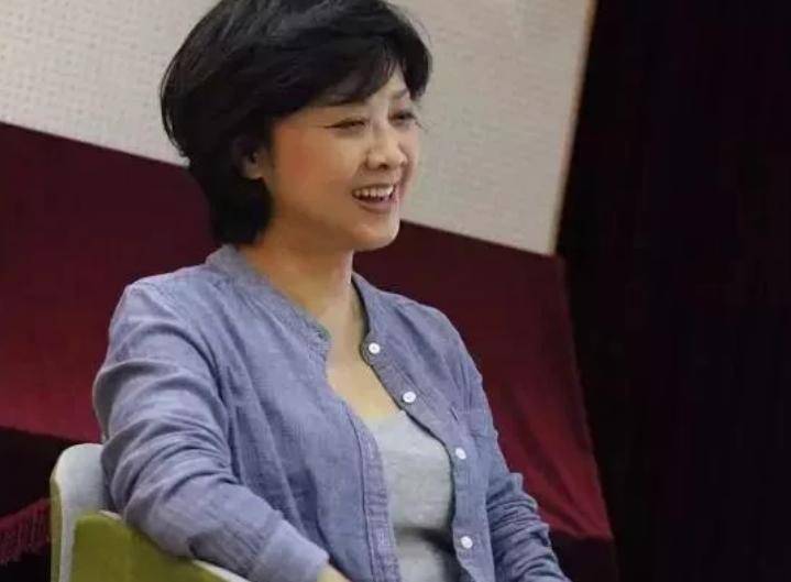 68岁女儿国国王朱琳近况如何岁月静好依旧冻龄女星