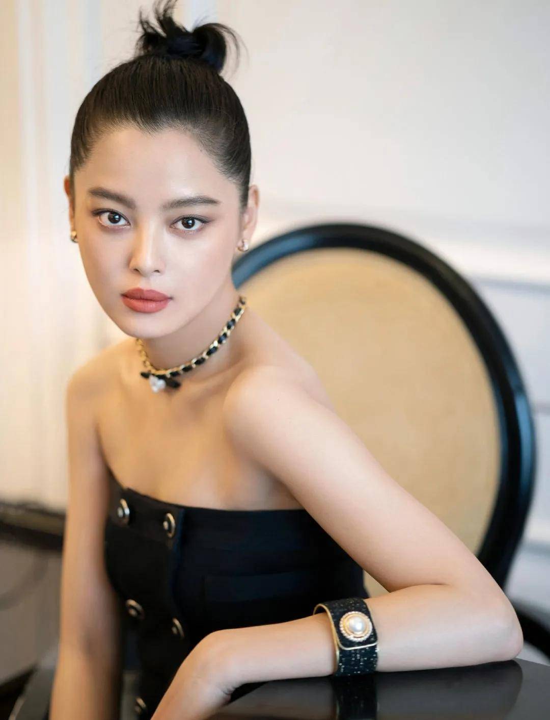 杰克|热巴被吐槽像杰克船长，多款造型成反面案例，同款女生要小心雷区