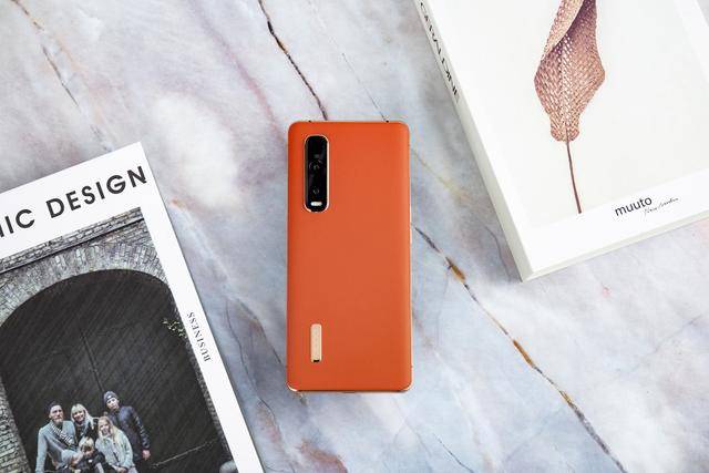 OPPO抢当5G普及“排头兵”，Q3出货量国内第二