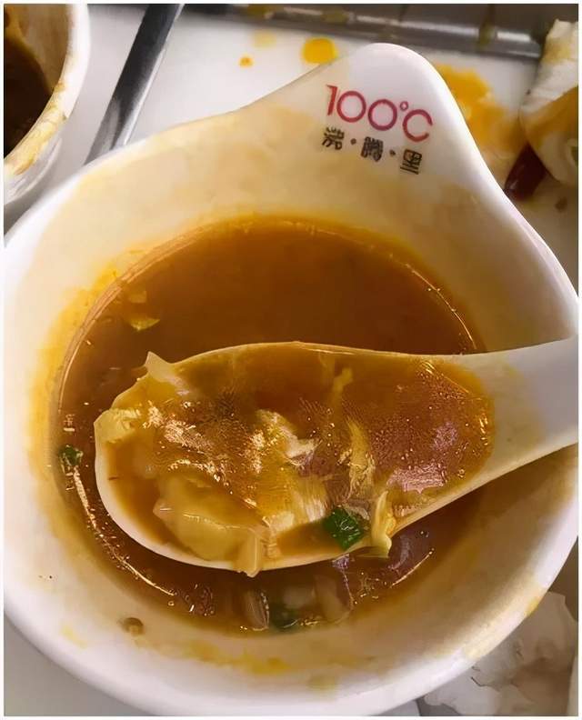 一没生意就怪客流少，这家店用6个改变，营业额