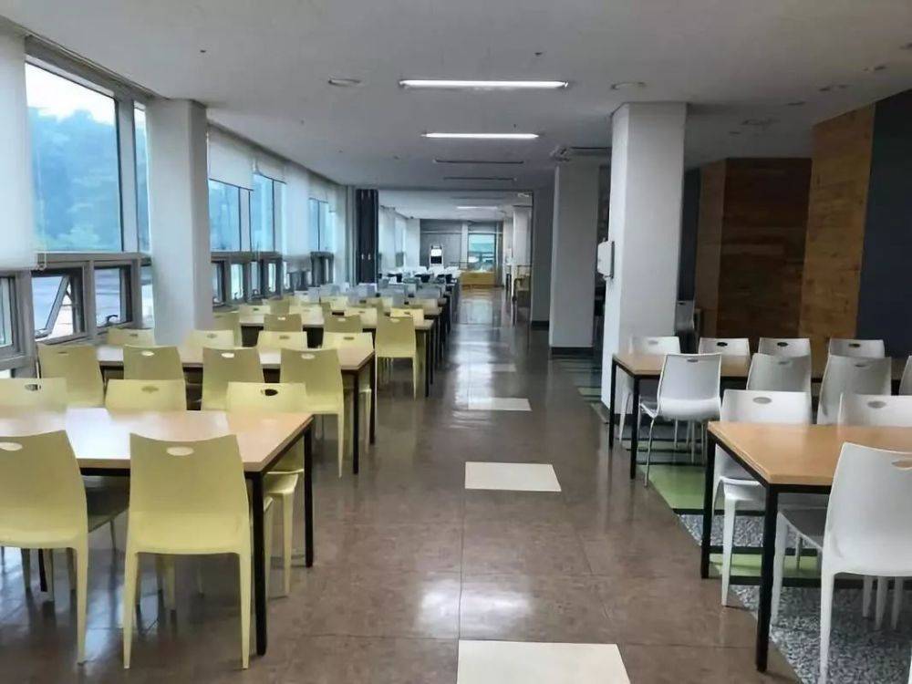 什么是窗口学校 b3eb547ca9554f60874b3411b657c149.jpeg